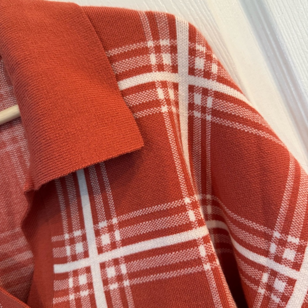Max Studio Rust Plaid Collared Sweater XL Split Neck Pullover Knit Top NWOT - Picture 4 of 6